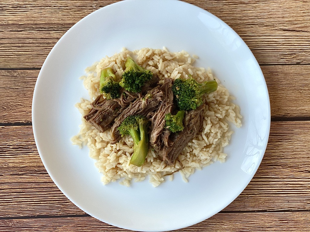 You are currently viewing Slow Cooker Asian Beef and Broccoli